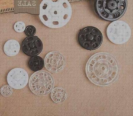 ¿Dónde poder comprar broches de plástico Más sobre cama de silicona Más sobre caja plástico infantiles broches de plástico a presión 20mm?
