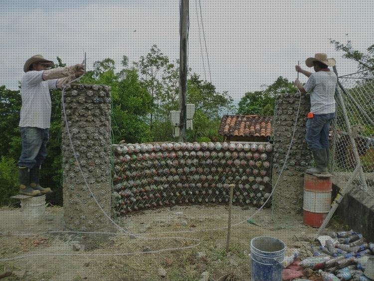 ¿Dónde poder comprar estructuras con botellas de plástico disfraces con botellas de plástico botellas construcciones hechas con botellas de plástico?