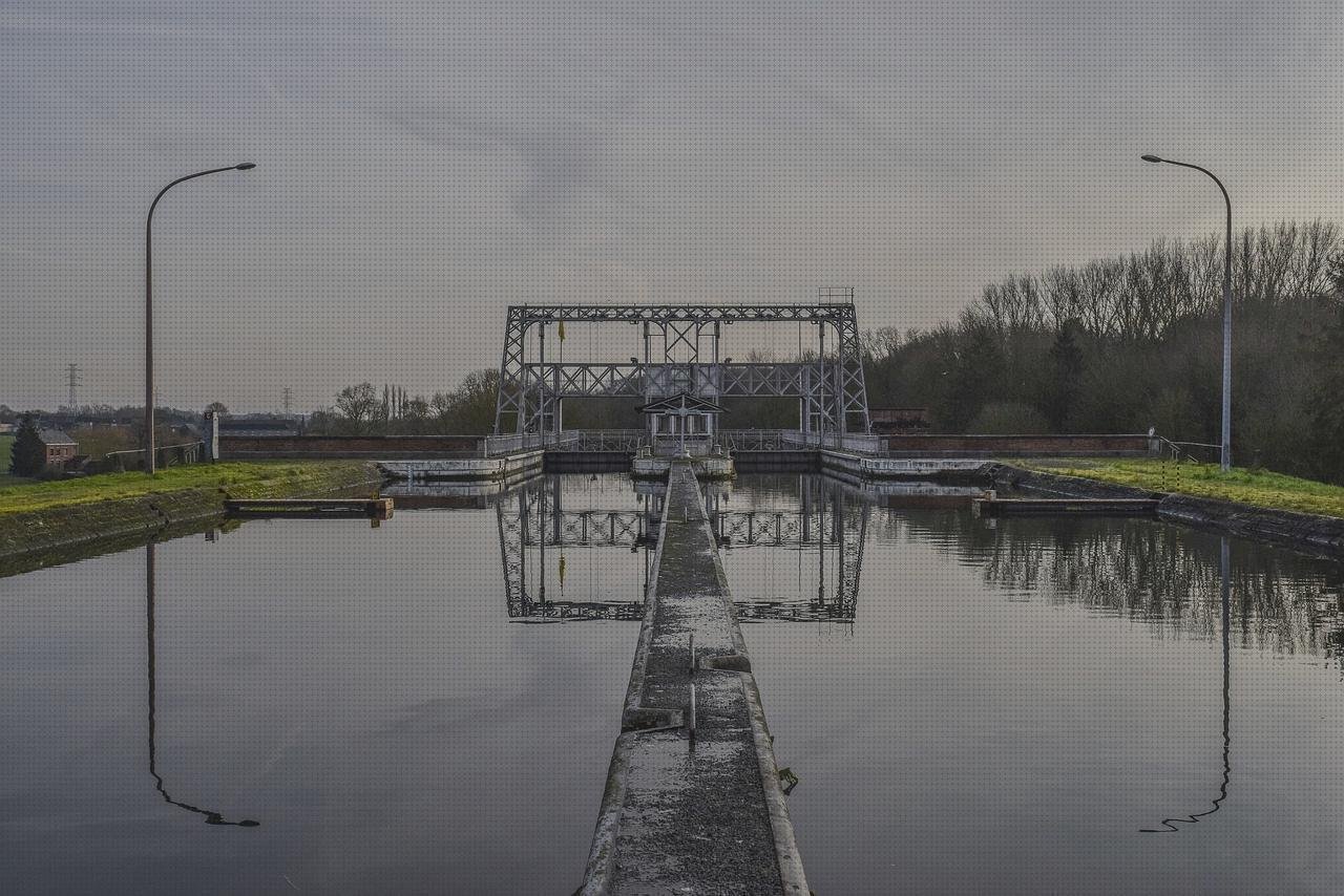 ¿Dónde poder comprar tiburon con botellas de plástico disfraces con botellas de plástico botellas depósitos de agua con botellas plástico?