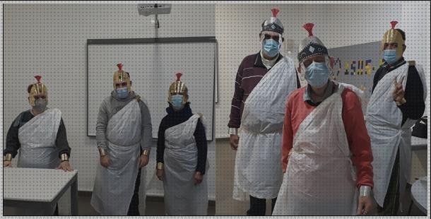 Review de disfraz de romano con bolsas de plástico