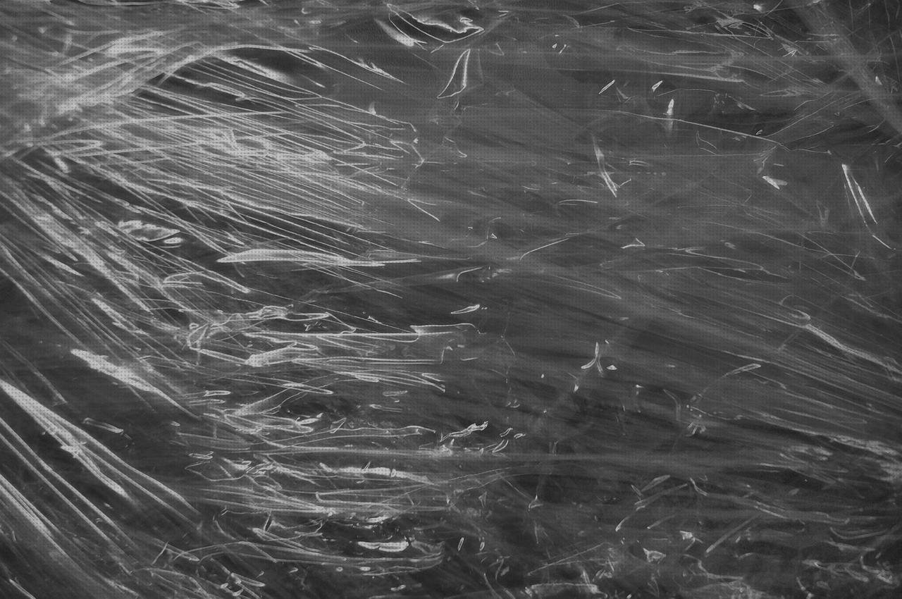 ¿Dónde poder comprar construcciones de plástico bolsa de muñequeitos navideños pequeños de plástico bastones navideños de plástico estructuras de plástico e inflables?