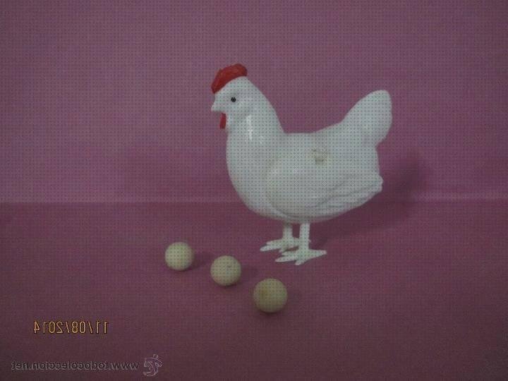 ¿Dónde poder comprar huevos huevos de plastico de gallina juguete?