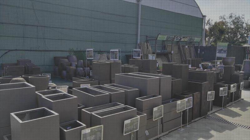 ¿Dónde poder comprar capazos plástico grandes jardineras de plastico grandes baratas?