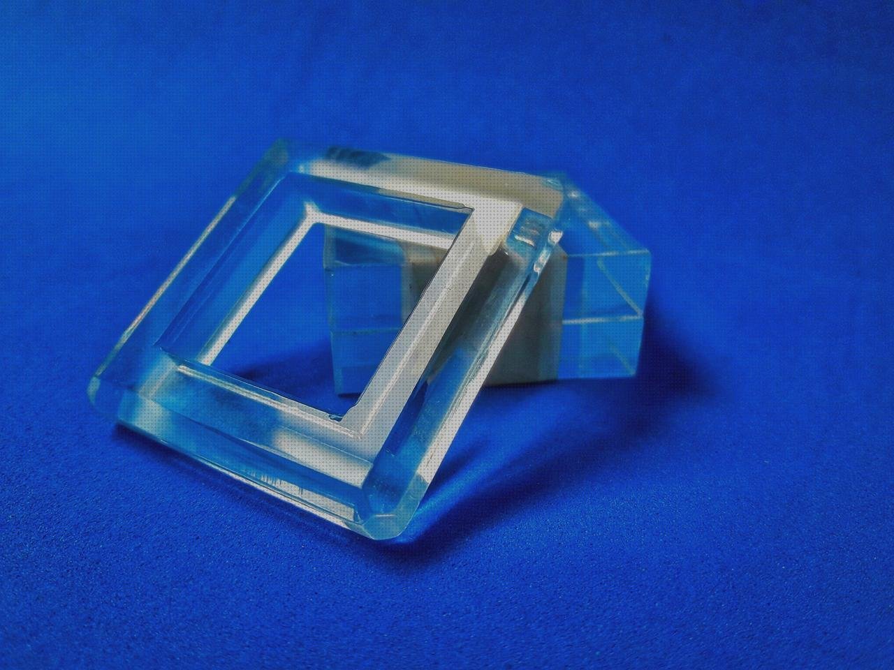 Review de plasticos acrilicos y policarbonatos
