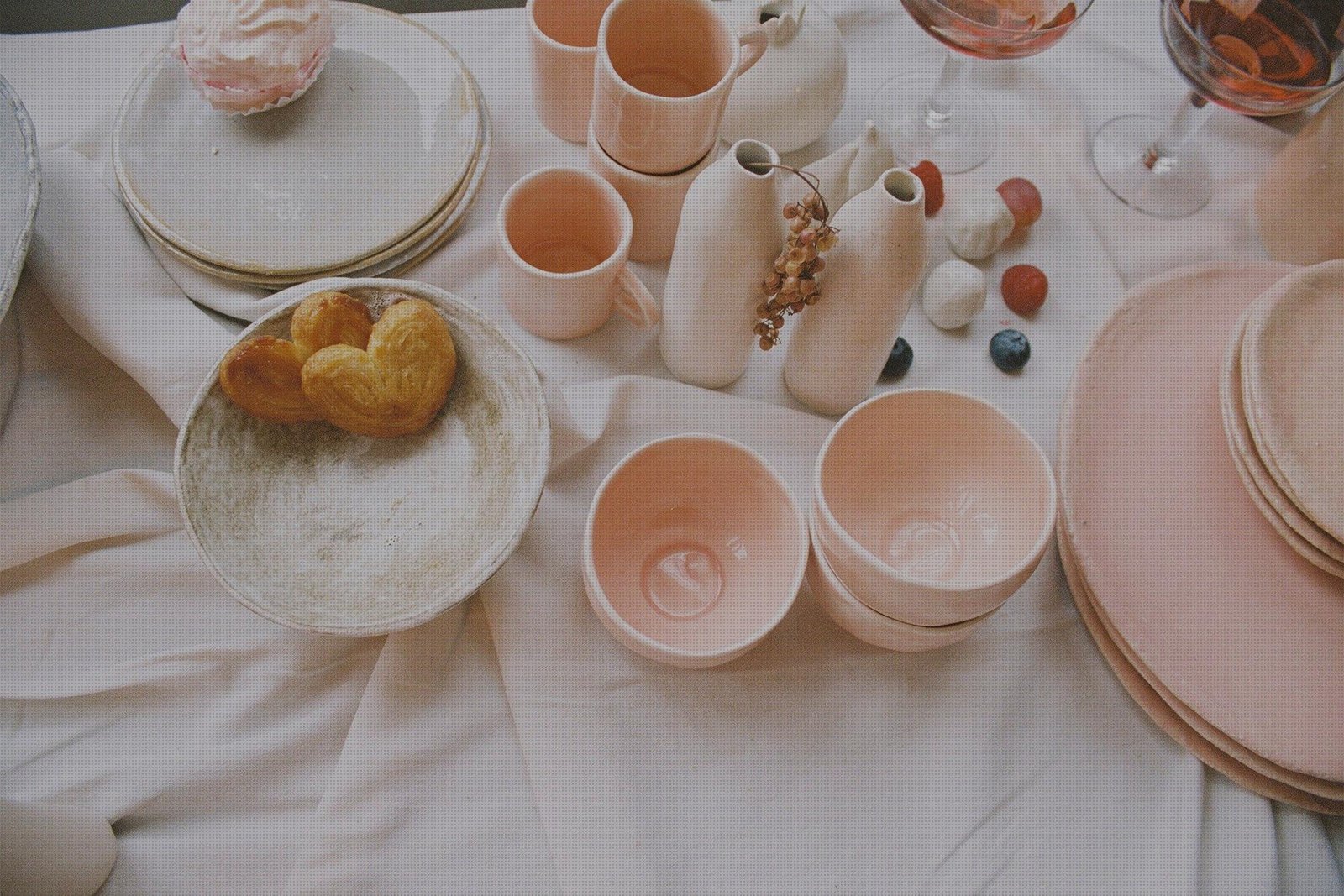 Review de platos de respeto y copas todo de plástico